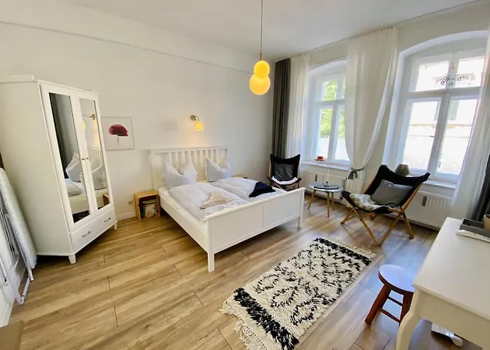 Petit Martha - Gemuetlich Eingerichtete Apartment *